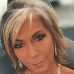 Profile photo of Angela Hillen